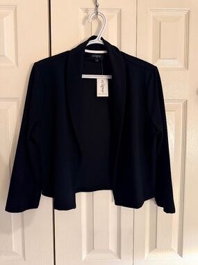 Eclipse Cropped Blazer- black